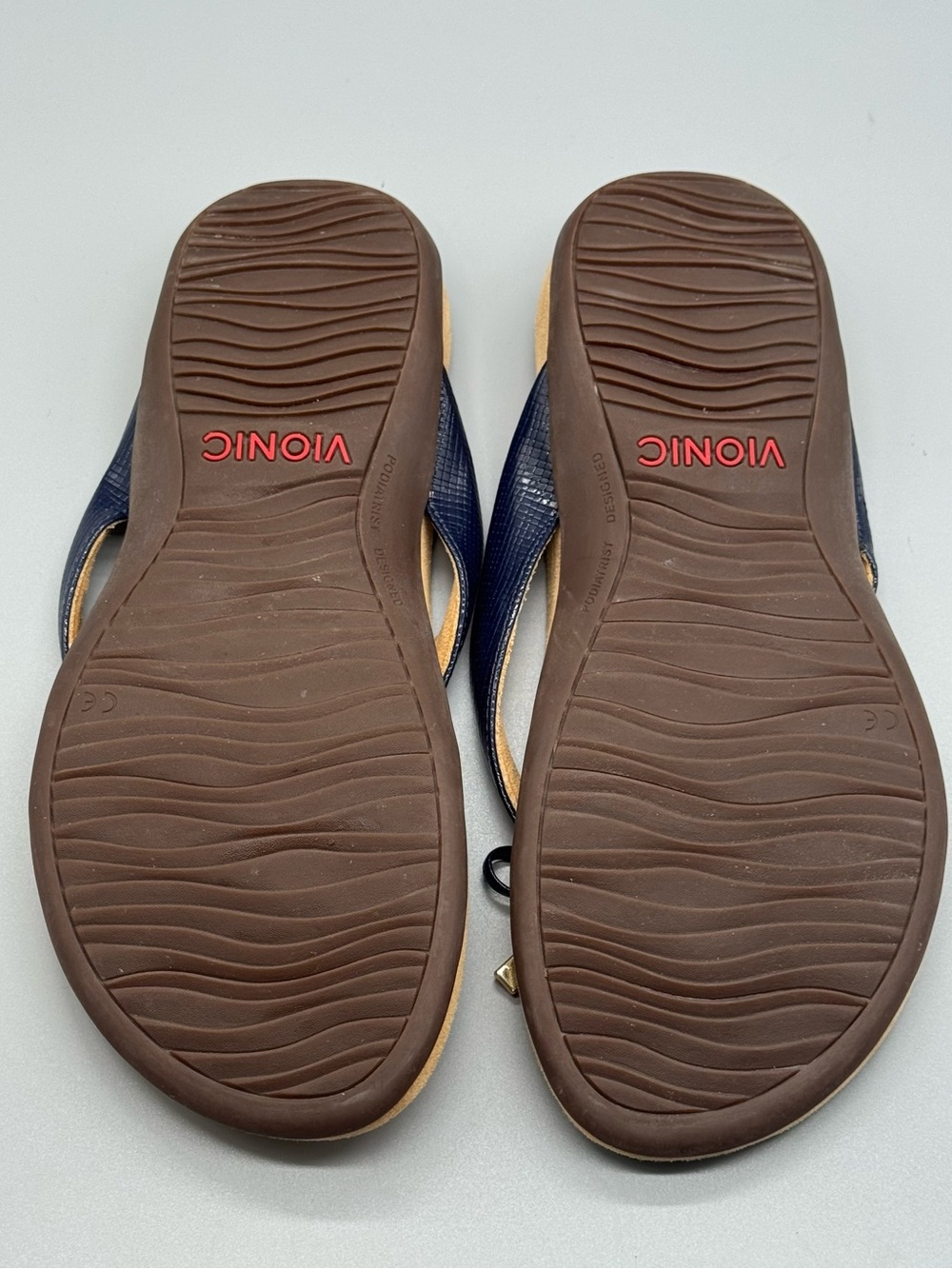 Vionic Bella II Bow Navy Patent Leather Sandals Orthotic Flip Flop Womans 9.5 - Picture 5 of 5